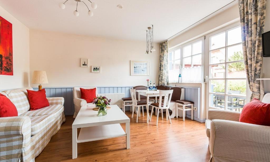 Hus In Lee Apartment Born Bagian luar foto